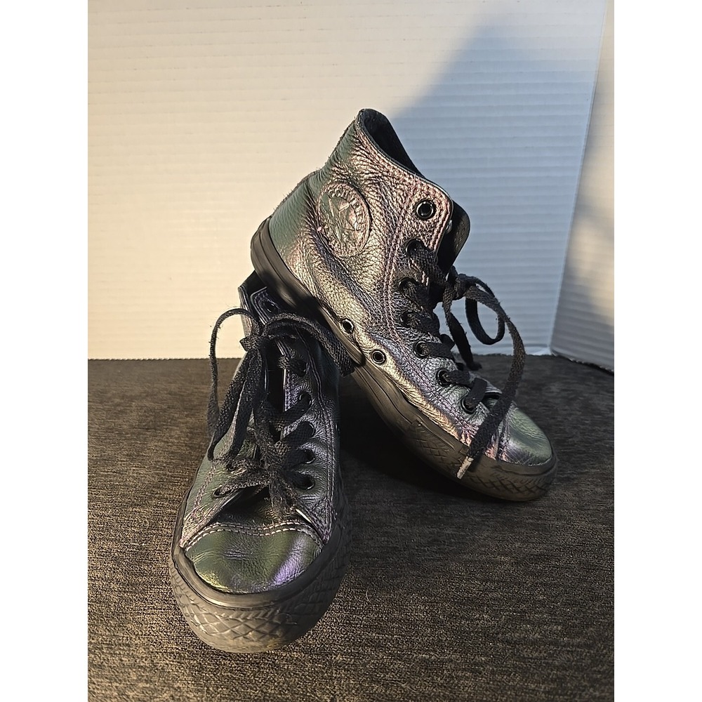 Converse Chuck Taylor All Star High Top Purple Metalic Sneakers Youth Size 2